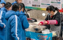 探索大学食堂最火爆的项目，成就你的餐饮梦想，打开全新市场